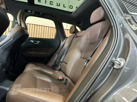 XC60 2.0 T8 RECHARGE PLUS AWD GEARTRONIC