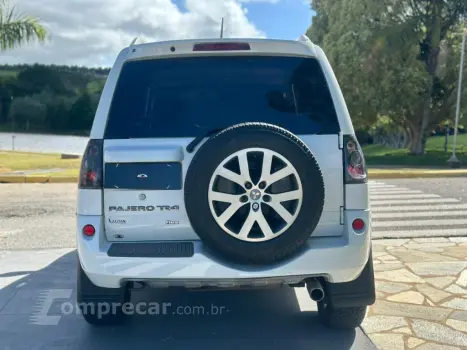 PAJERO TR4 2.0 4X2 16V 140CV FLEX 4P AUTOMÁTICO