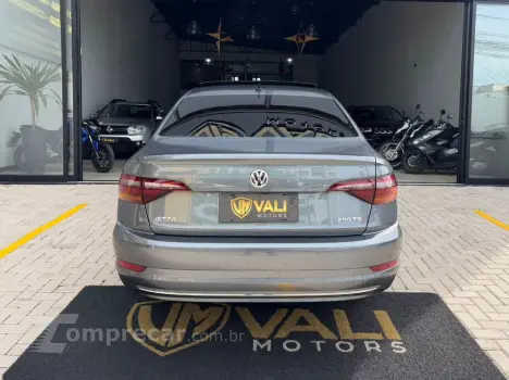 JETTA Comfort. 250 TSI 1.4 Flex 16v Aut.