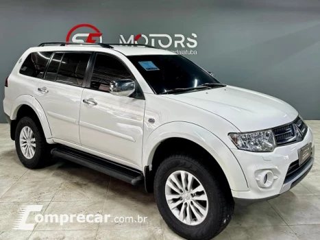 Mitsubishi PAJERO DAKAR 3.2 HPE 4X4 7 Lugares 16V 4 portas