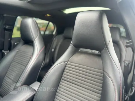 GLA 250 2.0 16V TURBO GASOLINA SPORT 4P AUTOMÁTICO