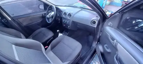 CELTA 1.0 MPFI LT 8V