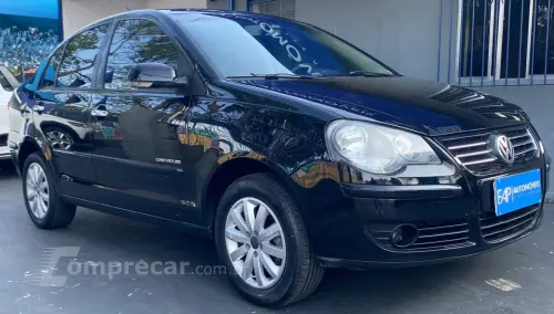 Polo Sedan 1.6 4P FLEX COMFORTLINE I-MOTION AUTOMATIZADO