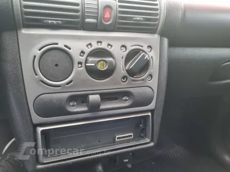 CORSA 1.0 MPFI Classic Sedan 8V