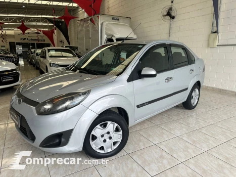 FORD FIESTA 1.6 Rocam Sedan 8V 4 portas