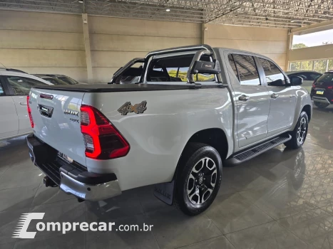 HILUX 2.8 D-4D TURBO DIESEL CD SRX 4X4 AUTOMÁTICO