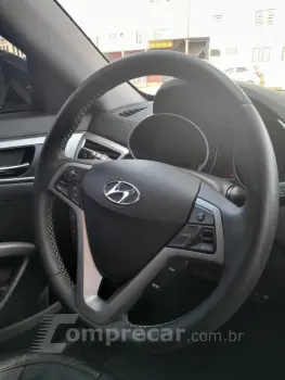 Veloster 1.6 16V 3P AUTOMÁTICO