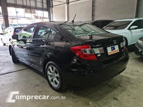 CIVIC - 1.8 EXS 16V 4P AUTOMÁTICO