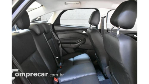 FOCUS SEDAN - 2.0 SE 16V 4P POWERSHIFT