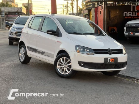 Volkswagen Fox Rock in Rio 1.6 Mi Total Flex 8V 5p 4 portas