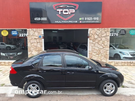 FORD FIESTA 1.6 MPI Sedan 8V 4 portas