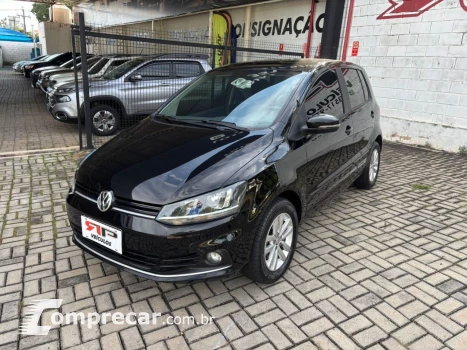 Volkswagen Fox Connect 1.6 Flex 8V 5p 4 portas