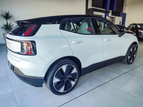 EX30 69 KW ELÉTRICO ULTRA