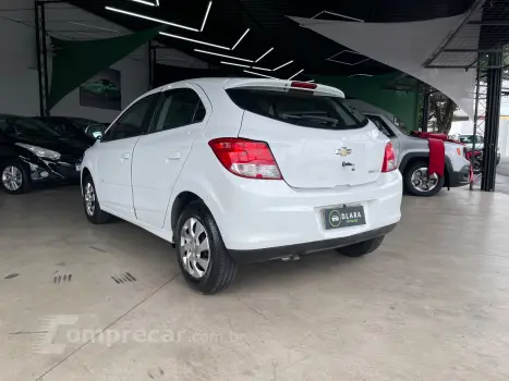 ONIX HATCH LT 1.0 8V FlexPower 5p Mec.