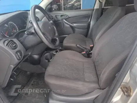 FOCUS HATCH - 1.6 GL 8V 4P MANUAL