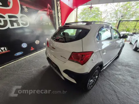 ONIX 1.4 MPFI ACTIV 8V FLEX 4P AUTOMÁTICO