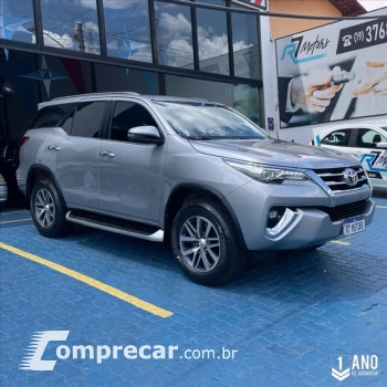 HILUX SW4 2.8 SRX 4X4 7 LUGARES 16V TURBO INTERCO