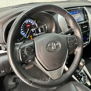YARIS XLS Connect Sed. 1.5 Flex 16V Aut.