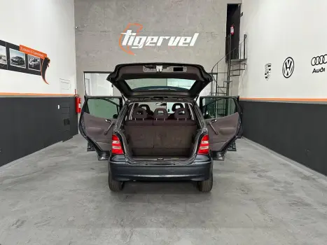 A 190 1.9 Elegance 8V Gasolina 4P Automático