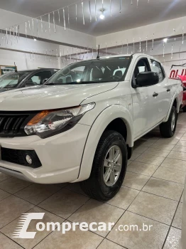 Mitsubishi L200 TRITON 2.4 16V Turbo GL CD 4X4 4 portas