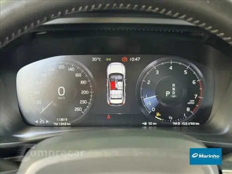 XC40 2.0 T5 GASOLINA MOMENTUM AWD GEARTRONIC