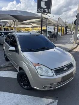FORD FIESTA 1.6 MPI Class Sedan 8V 4 portas