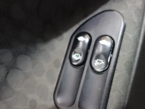 FIESTA HATCH - 1.0 ROCAM HATCH 8V 4P MANUAL