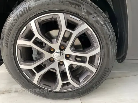 Renegade Long. T270 1.3 TB 4x2 Flex Aut.