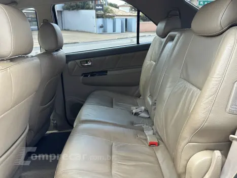 HILUX SW4 3.0 SRV 4X4 16V TURBO INTERCOOLER DIESEL 4P AUTOMÁ