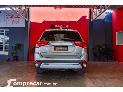 OUTLANDER 2.2 MIVEC DI-D DIESEL HPE-S AWD AUTOMÁTICO