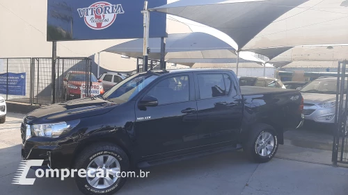 Toyota HILUX 2.8 D-4d Turbo CD SR 4X4 4 portas