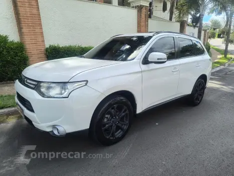 Mitsubishi OUTLANDER 2.0 16V 4 portas