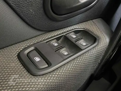 LOGAN 1.0 12V SCE FLEX ZEN MANUAL