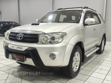 Toyota Hilux SW4 SRV D4-D 4x4 3.0 TDI Dies. Aut 4 portas
