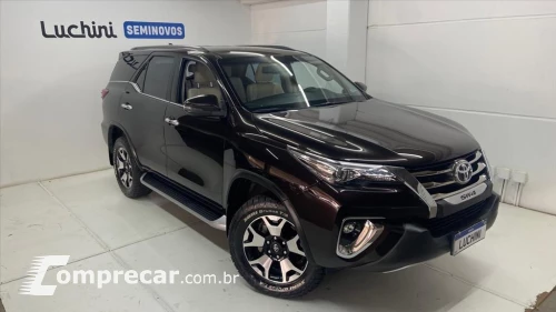 HILUX SW4 2.8 SRX DIAMOND 4X4 7 LUGARES 16V TURBO