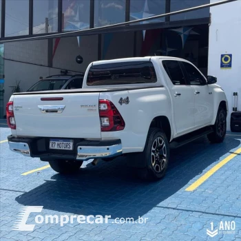 HILUX 2.8 D-4D TURBO DIESEL CD SRX 4X4 AUTOMÁTICO