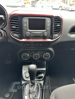 TORO 1.8 16V EVO Freedom AT6