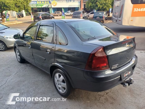 Corsa Sedan Premium 1.4