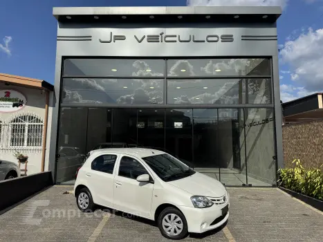 Toyota ETIOS 1.3 X 16V 4 portas