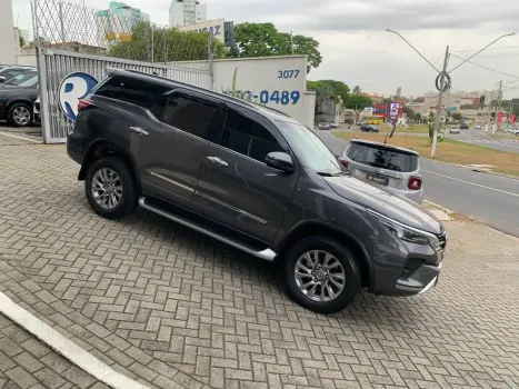 Hilux SW4 SRX 4x4 2.8 TDI 16V Dies. Aut.