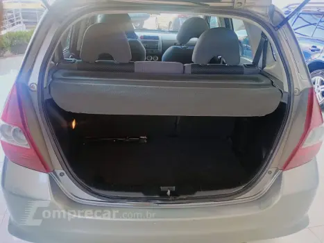 Fit 1.4 16V 4P LX FLEX