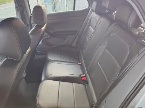 VOLKSWAGEN T-CROSS 1.0 200 TSI TOTAL AUTOMÁTICO