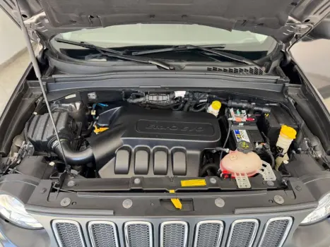 Renegade Sport 1.8 4x2 Flex 16V Aut.