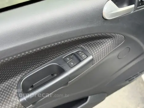 Saveiro Trendline 1.6 T.Flex 8V