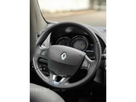 FLUENCE 2.0 DYNAMIQUE PLUS 16V FLEX 4P AUTOMÁTICO