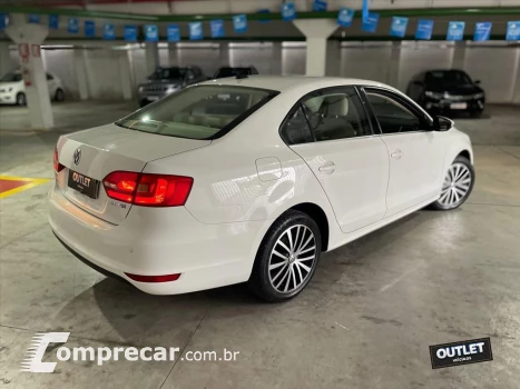 JETTA 2.0 TSI HIGHLINE 200CV GASOLINA 4P TIPTRONIC