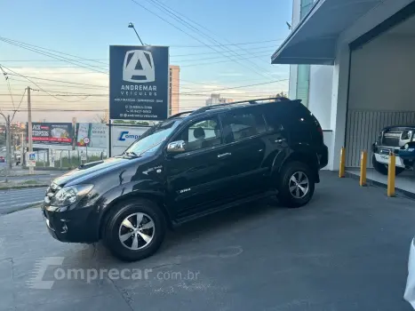 Toyota Hilux Sw4 3.0 Srv 4X4 16V Turbo Intercooler Diesel 4P Automá 4 portas