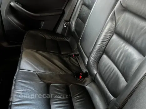 JETTA - 2.0 COMFORTLINE 4P TIPTRONIC