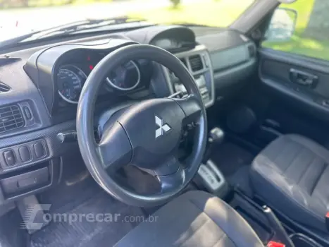 PAJERO TR4 2.0 4X2 16V 140CV FLEX 4P AUTOMÁTICO