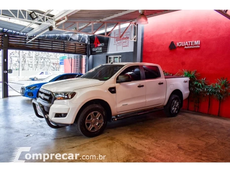 FORD RANGER 2.2 XLS 4X4 CD 16V DIESEL 4P AUTOMÁTICO 4 portas